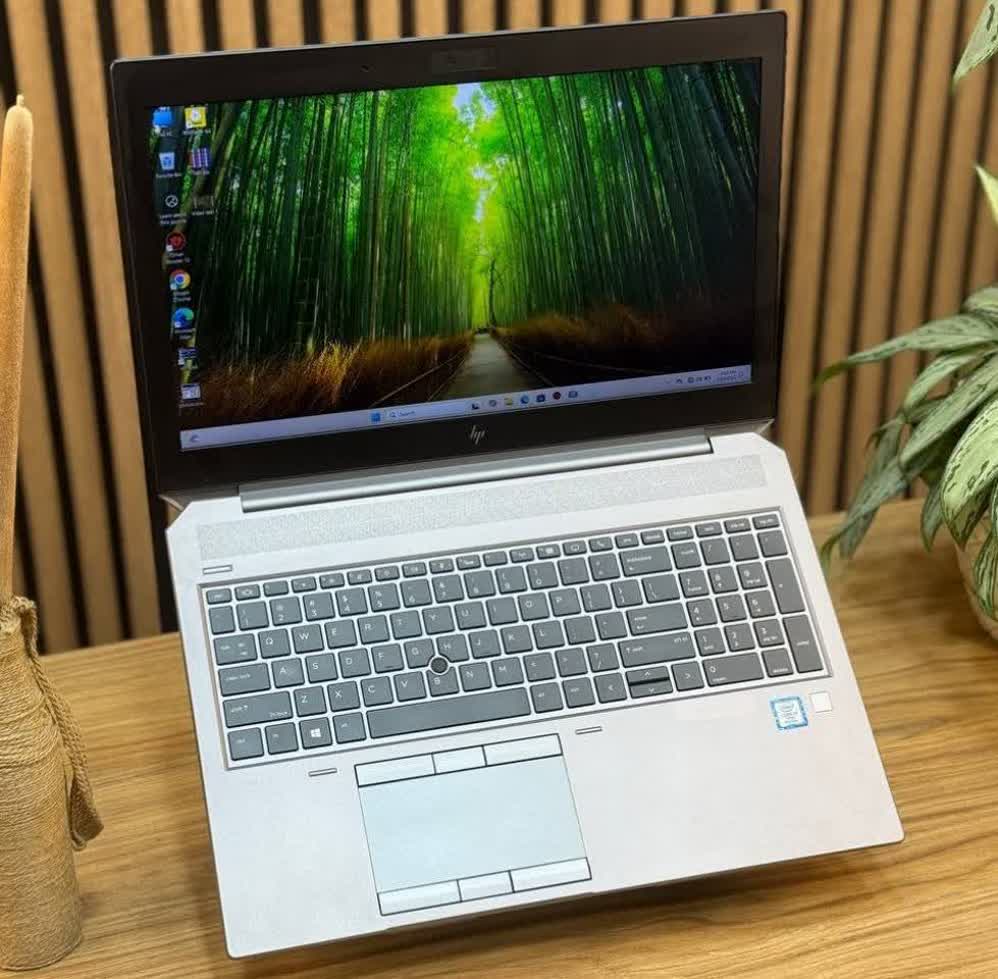 لپ‌تاپ استوک hp مدل zbook پردازنده corei7 نسل 8 رم 16