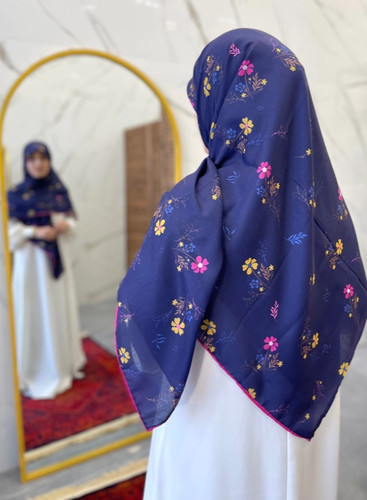 روسری نخی قواره 125 بنفش گل بنفشه