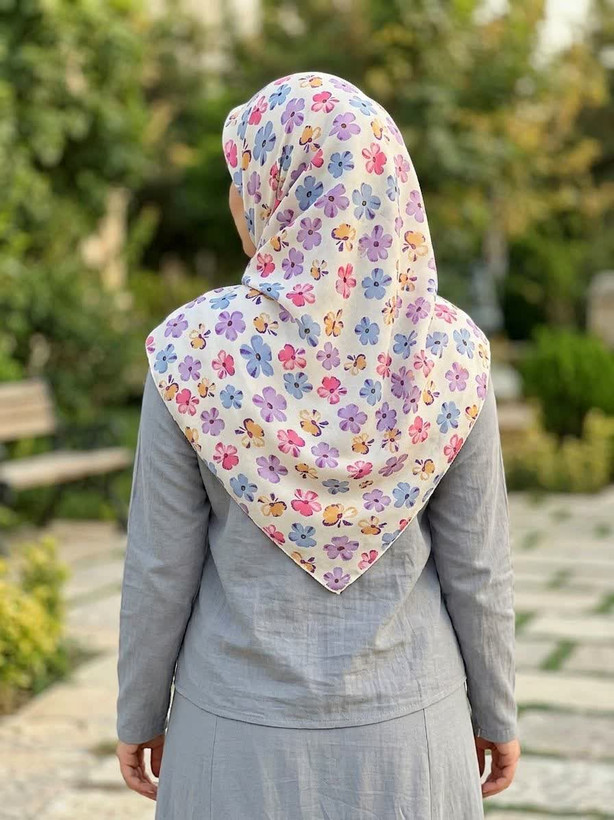 روسری نخی کاستوم اصل قواره 140 طرح گل کاغذی